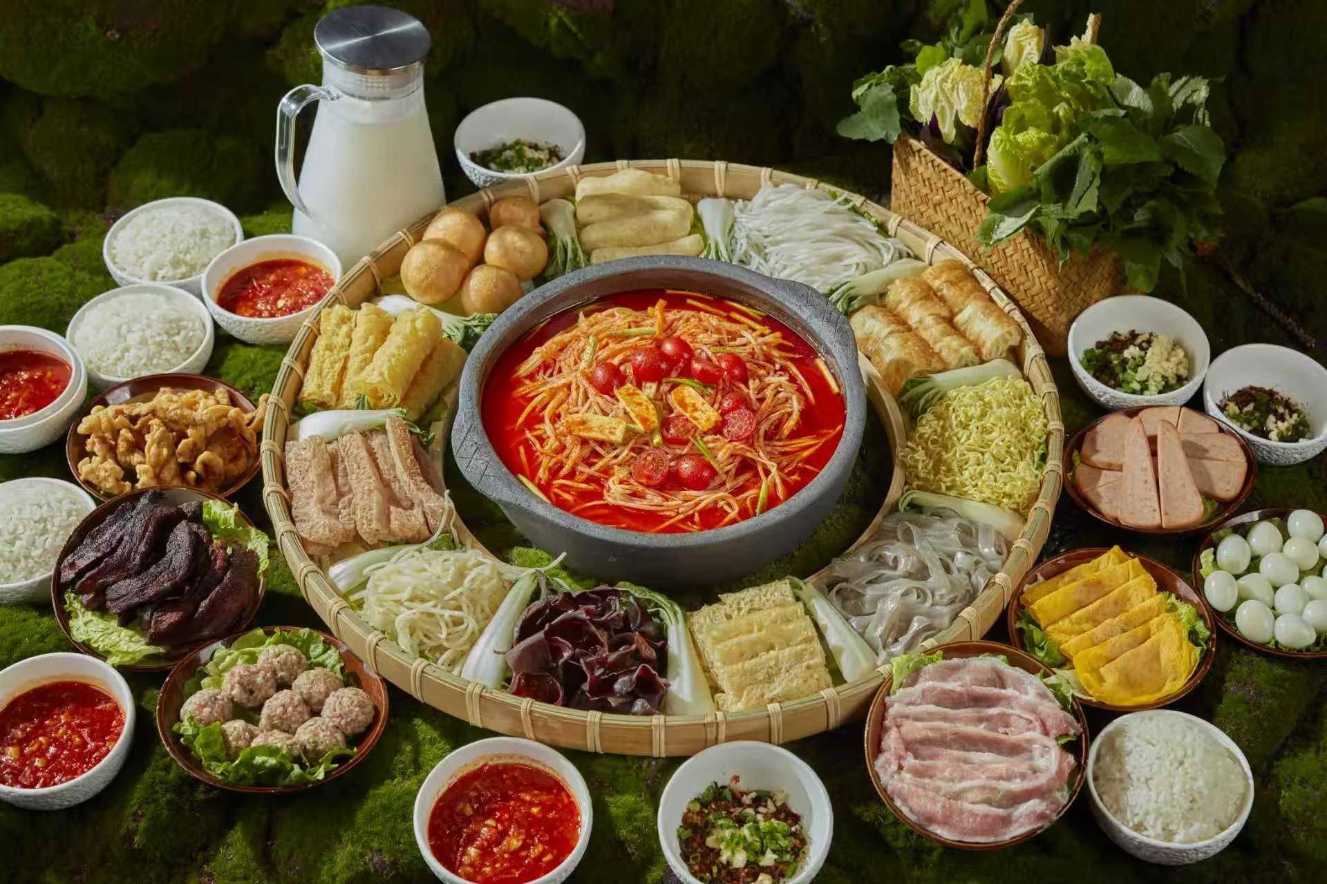 長嶺街道專屬美食地圖《“嶺”味覓食指南》正式釋出 毛辣國酸筍酸湯火鍋上榜
