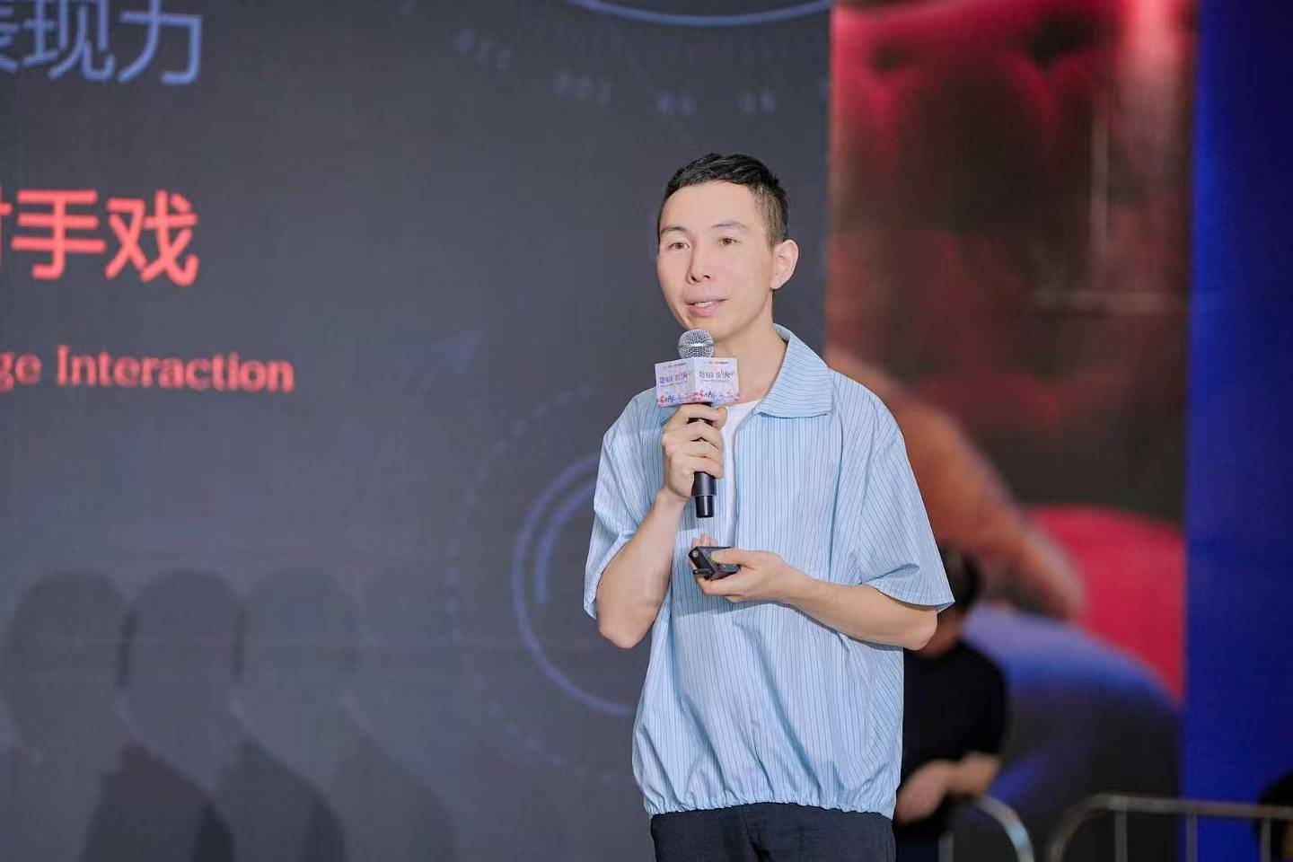 戲劇溫暖人心，科技浸潤街巷：龍崗解鎖科藝融合的城市表達｜南方觀察
