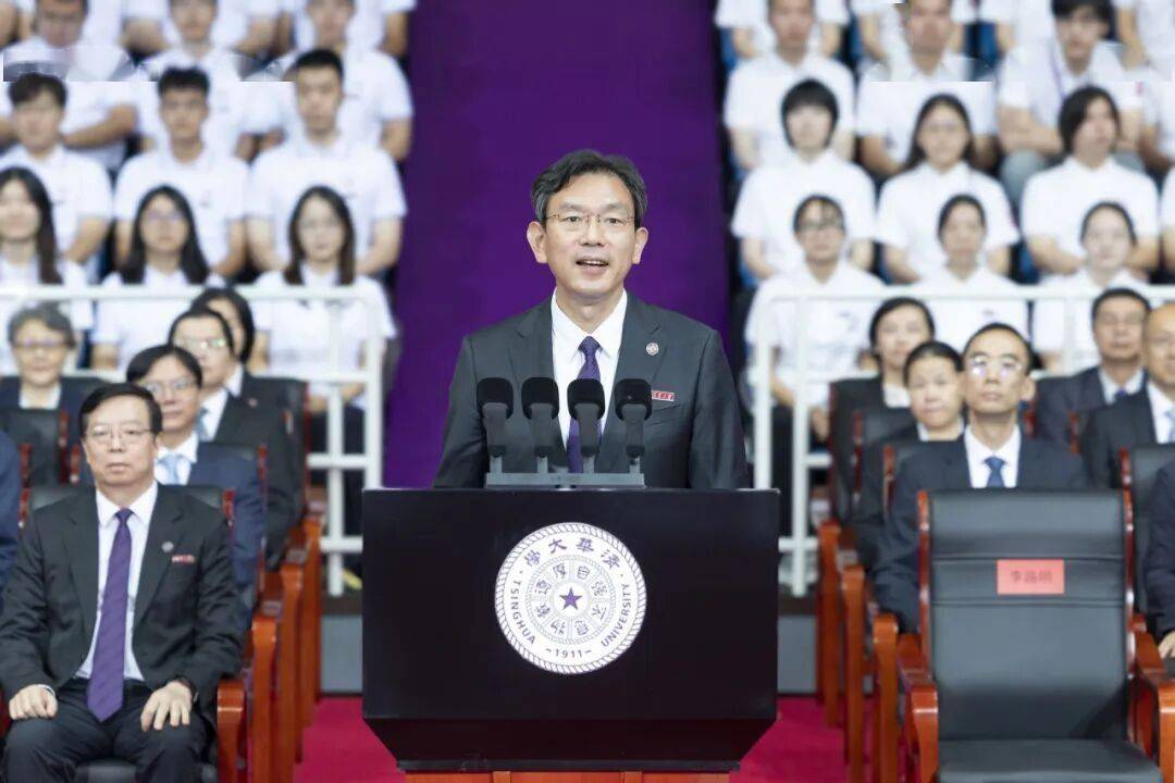 校長李路明在2026級研究生開學典禮上的講話｜開放包容 擁抱世界