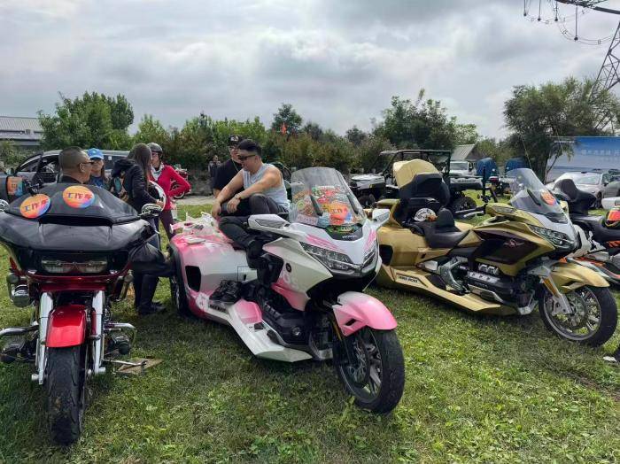 視點｜賽完車逛集市，豐臺汽車運動嘉年華啟幕