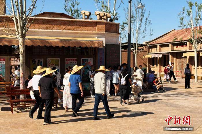 看見閩寧·戲劇村落：把移民往事演給遊客看