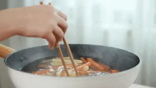 【菜譜】減脂界的“萬人迷”！清爽biu汁，還越吃越瘦，減掉肥肉全靠它~