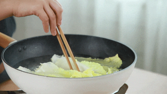 【菜譜】減脂界的“萬人迷”！清爽biu汁，還越吃越瘦，減掉肥肉全靠它~