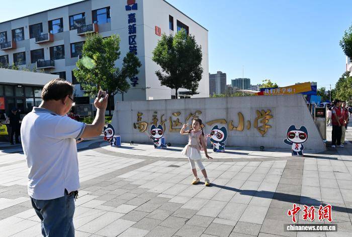 河北石家莊：小學生開啟校園新生活