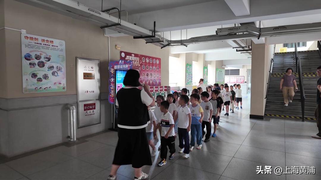 “萌新”入校，“明天我就是小學生啦”