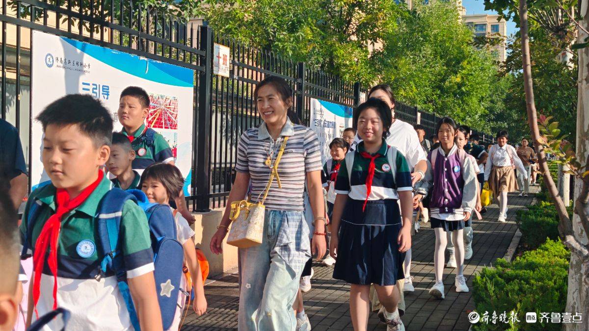 元氣滿滿！濟南高新區稼軒小學學子如約奔赴校園