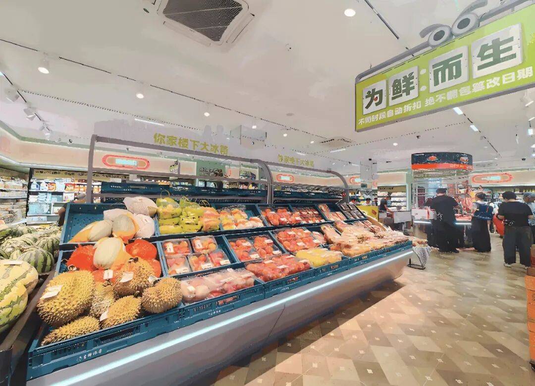 王衛給生鮮傳奇裝上AI： 248平方米門店，一天換4套“貨架”， 凌晨三點還在賣泡麵