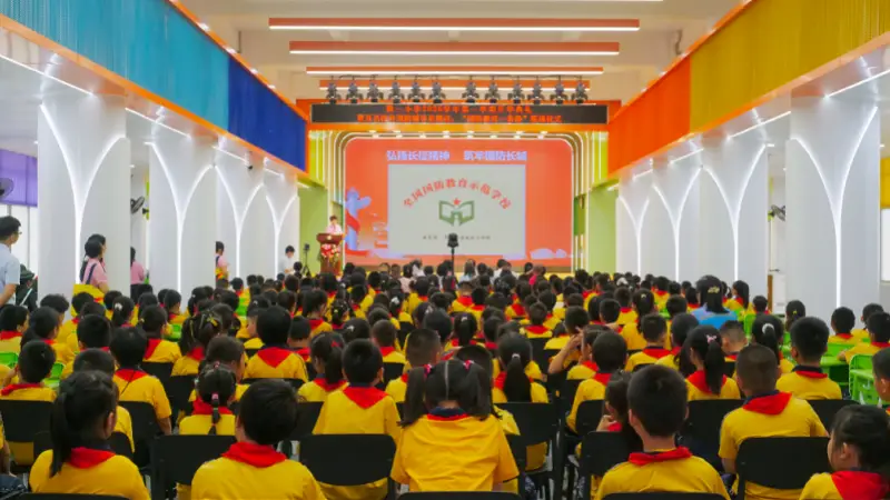 小學生提議、人大代表推動！鐵一小學“國防教育一條路”亮相