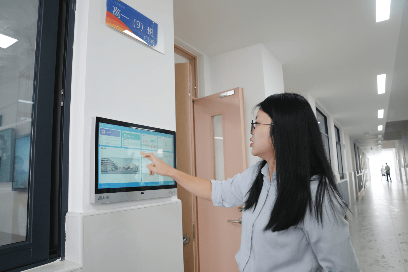 東莞灣區中學開學首日，2451名學子圓夢新校園