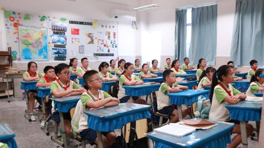 金牛區教科院附屬小學正式掛牌