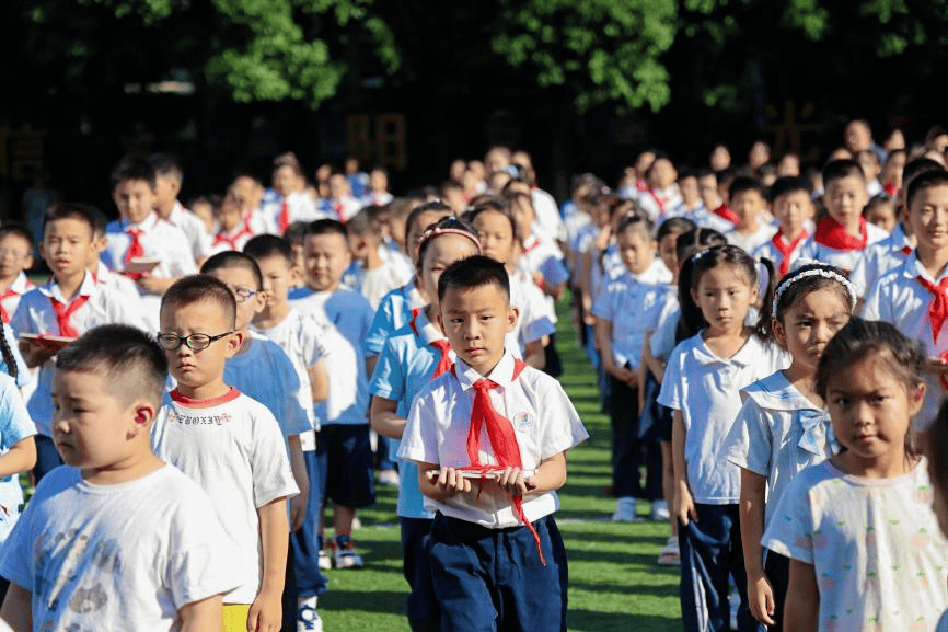 重慶兩江新區人和小學啟動十個“一”閱讀行動