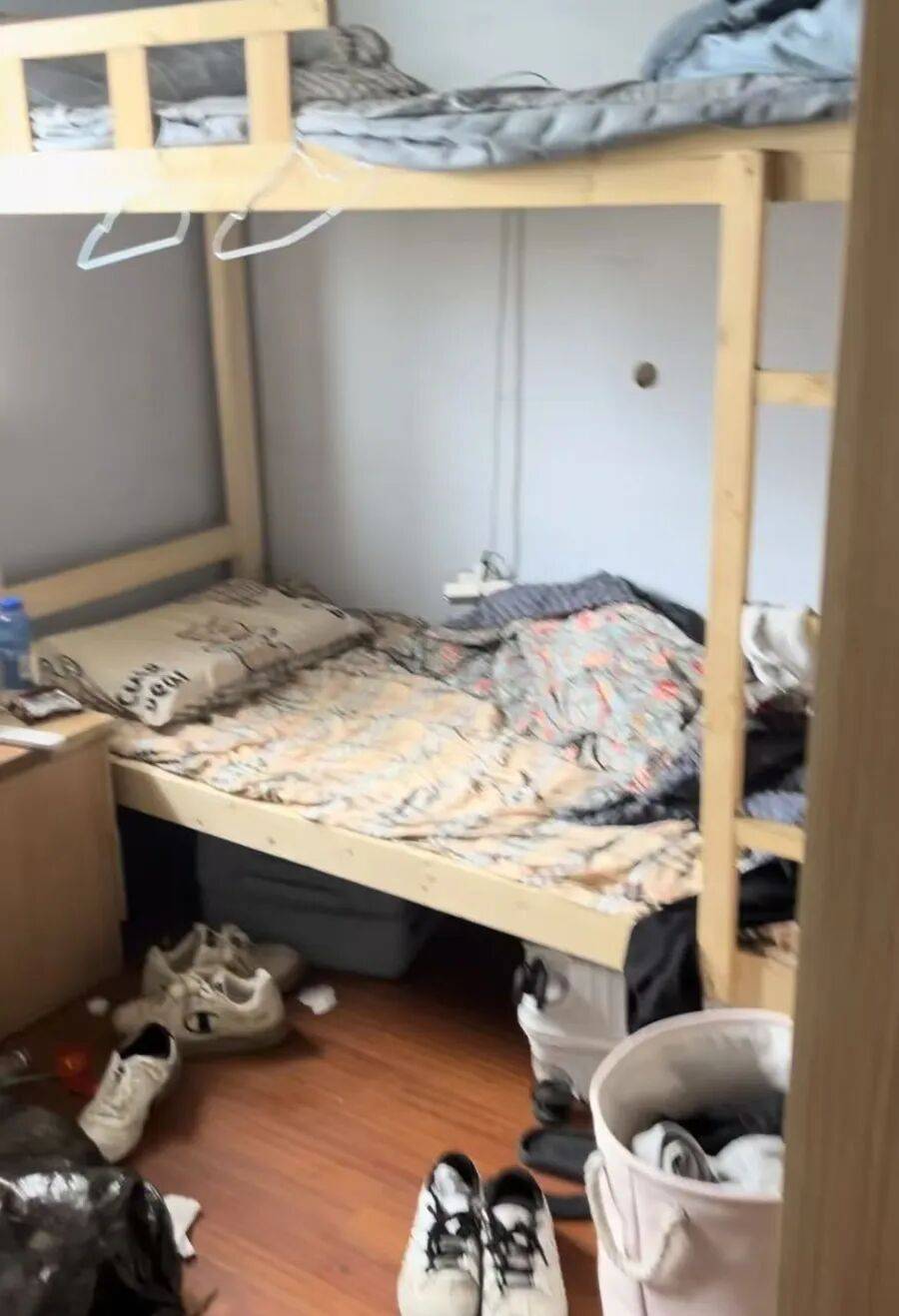 40㎡兩居室淪為10人群租房！簽約時承諾“最多住3人”，上海業主怒了，要收房竟困難重重
