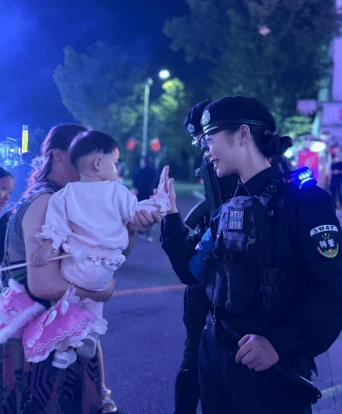 貴陽公安創新旅遊警務模式 護航“爽爽貴陽”文旅平安經濟升溫