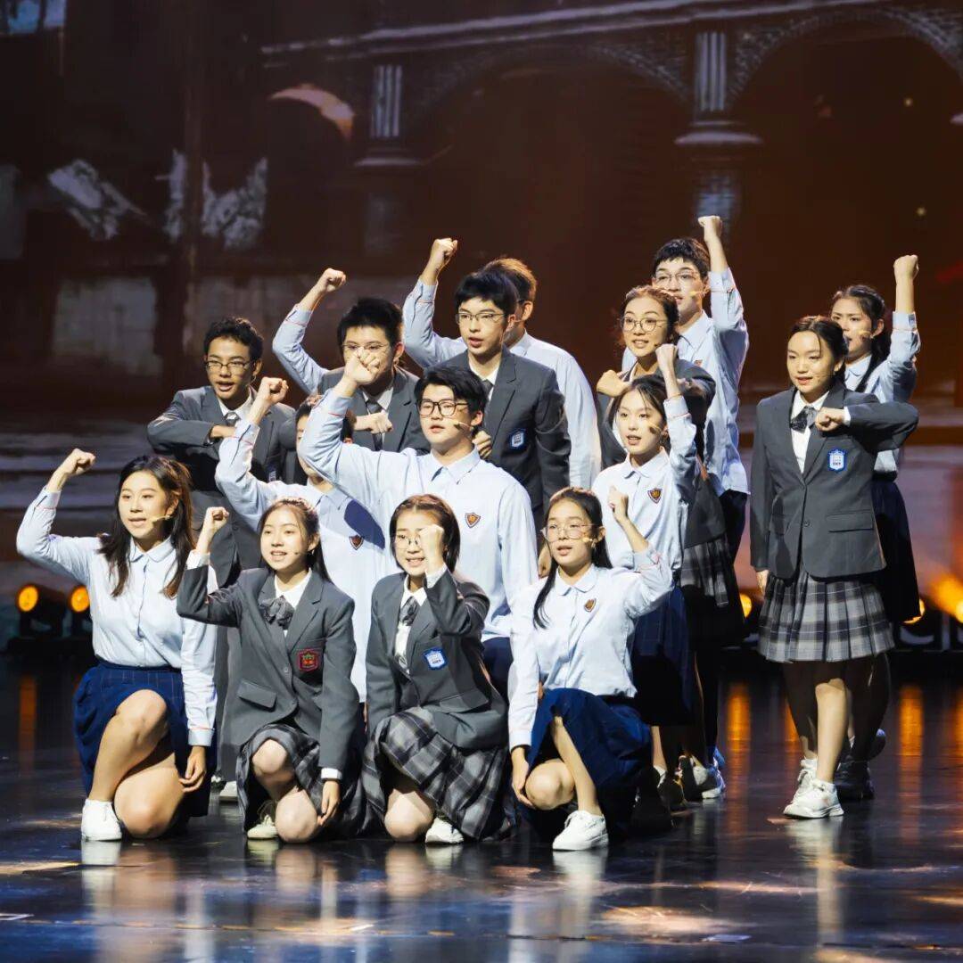 開學第一課《咫尺虹光》公演 | 在戲劇中尋找信仰，在信仰中定義青春