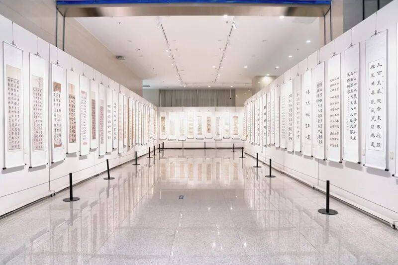 第三屆雲南省青少年美術書法大展在昆明開幕