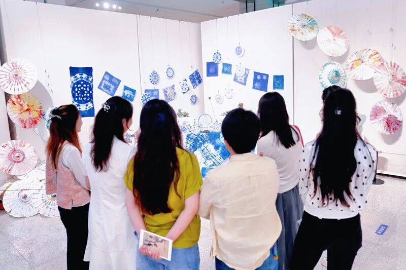 第三屆雲南省青少年美術書法大展在昆明開幕
