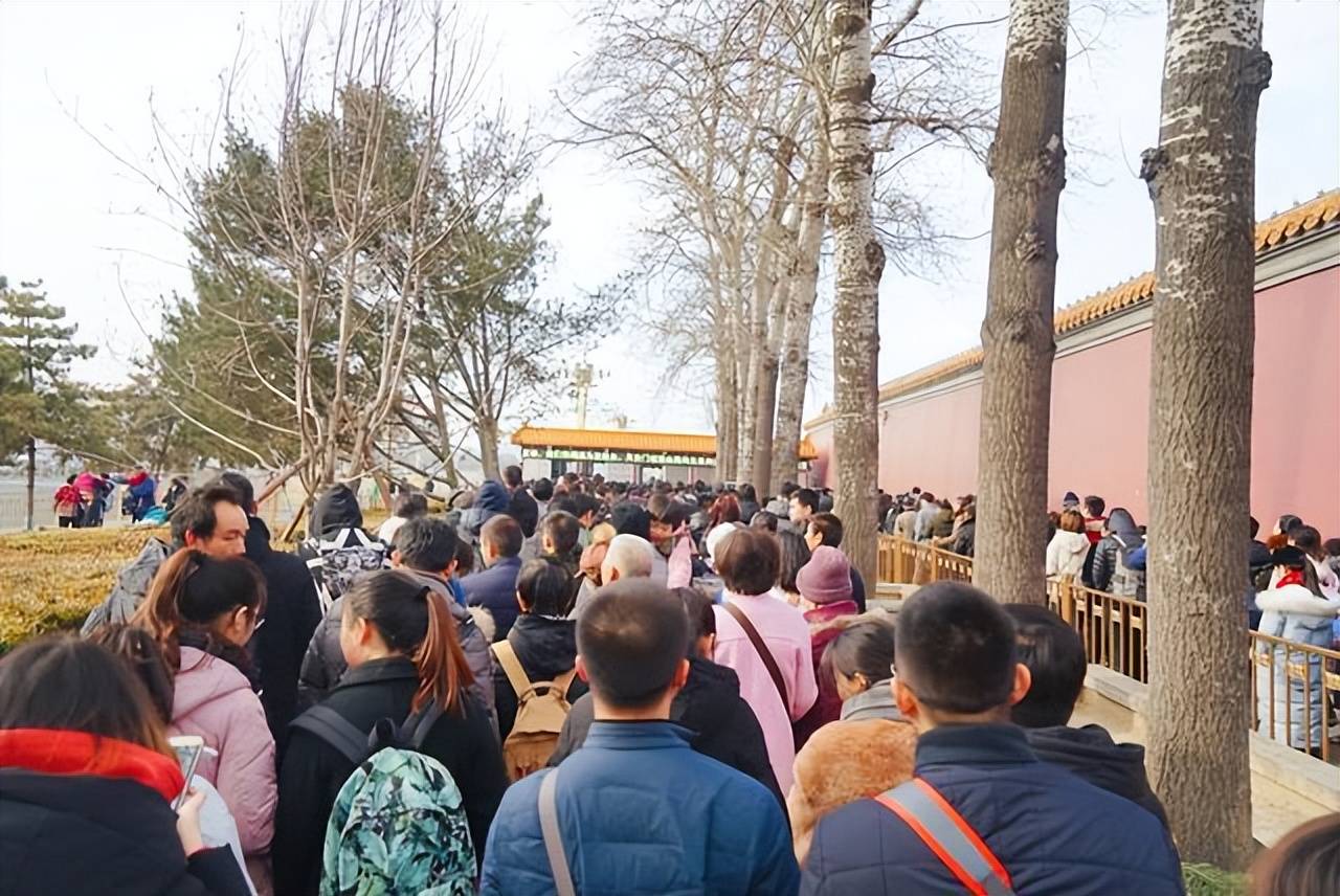 原創新“中國式旅遊”：如果不拍照發朋友圈，旅遊是不是就沒樂趣了？