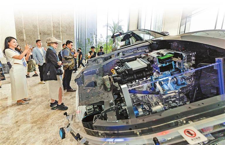 【深圳特區報】深圳加速邁向“新一代世界一流汽車城”