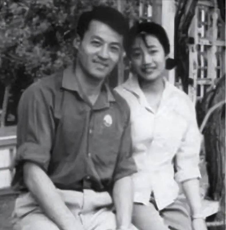 原創“乒壇美男子”李富榮：娶舞蹈演員為妻，如今兒子是帥哥演員