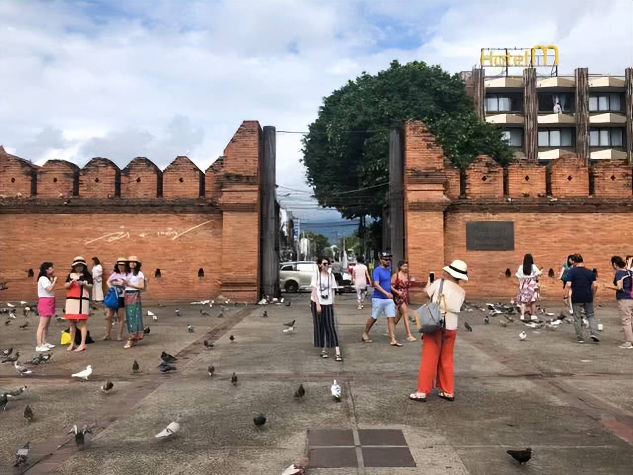 原創新“中國式旅遊”：如果不拍照發朋友圈，旅遊是不是就沒樂趣了？