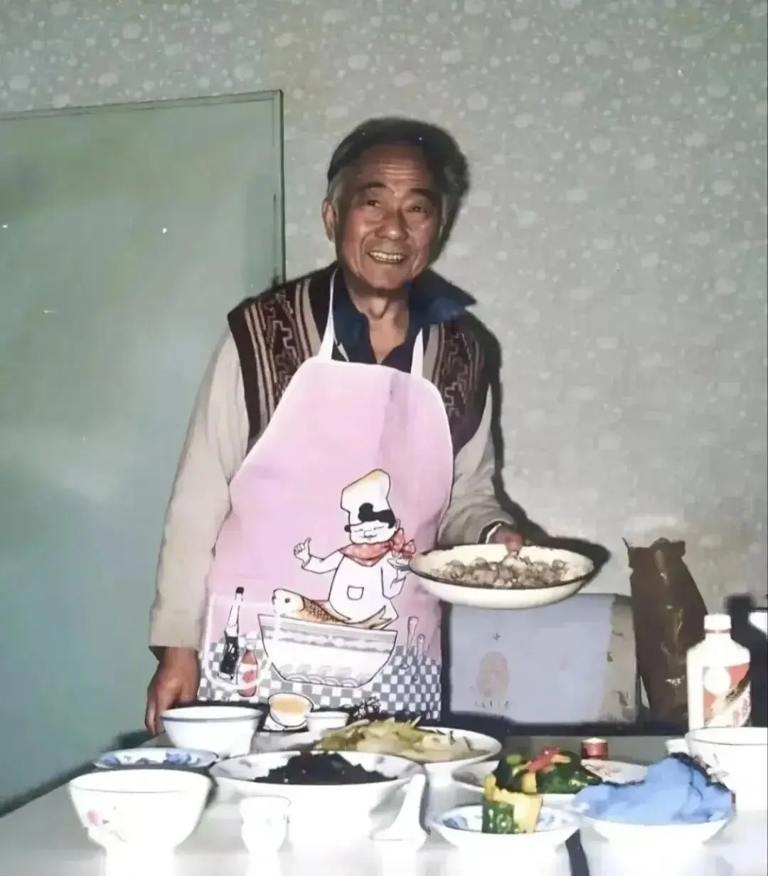 “汪曾祺菜譜”塌房，這屆網友不買單了？